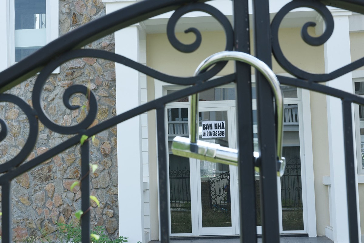 Quy định giao dịch nhà đất phải qua sàn không mới nhưng vẫn gây băn khoăn. Ảnh: Dũng Minh Quy định giao dịch nhà đất phải qua sàn không mới nhưng vẫn gây băn khoăn. Ảnh: Dũng Minh