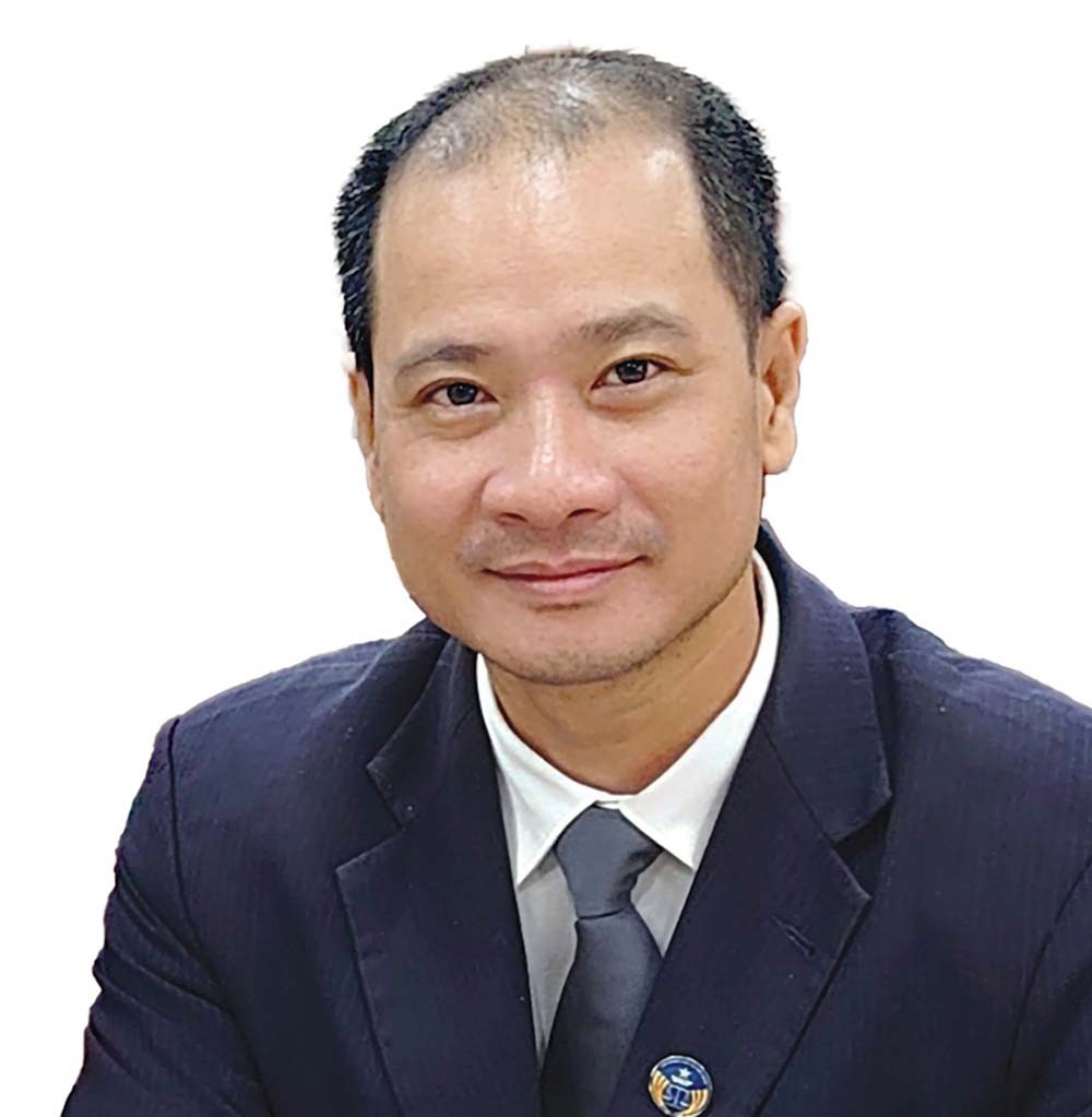 Luật sư Nguyễn Tấn Thi, Giám đốc Công ty Luật TNHH Hoa Sen (TP.HCM)