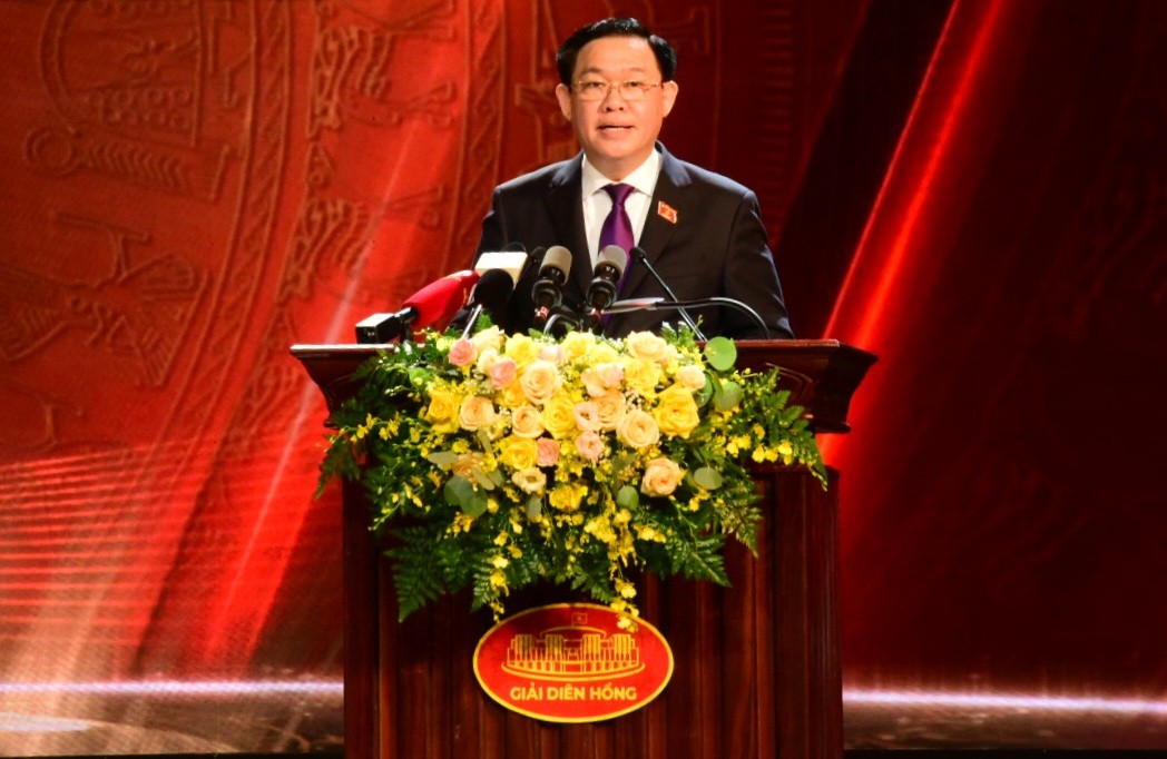 Chủ tịch Quốc hội khẳng định, báo chí là một kênh phản biện đầy trí tuệ và trách nhiệm với đất nước (Ảnh: Dũng Minh)