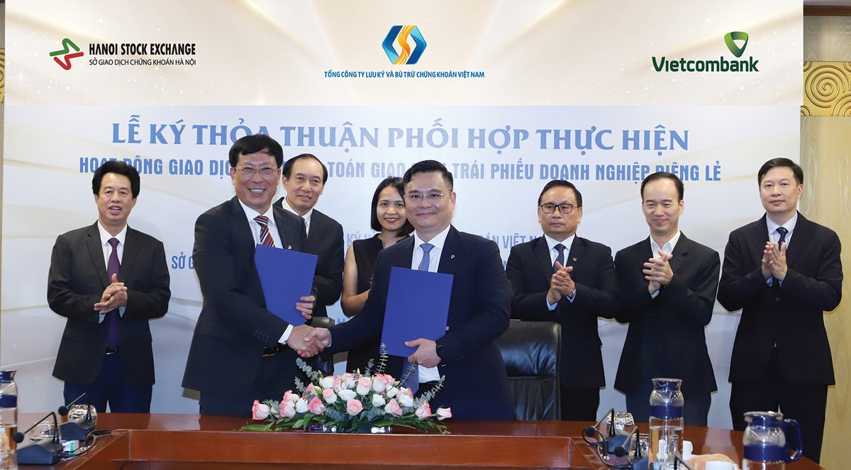 Việc mở “chợ” trái phiếu tại HNX là nỗ lực lớn nhằm làm tăng thanh khoản thị trường này