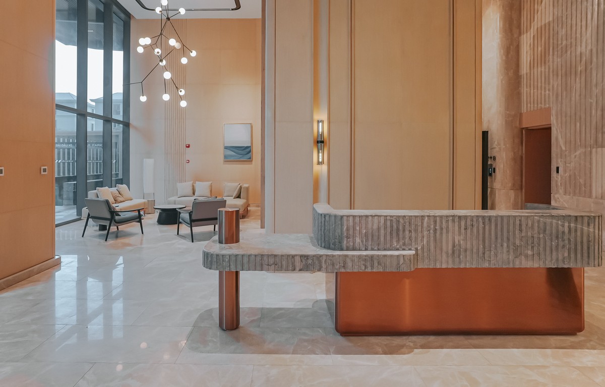 Sảnh chính của tòa Lake Sảnh chính của tòa Lake