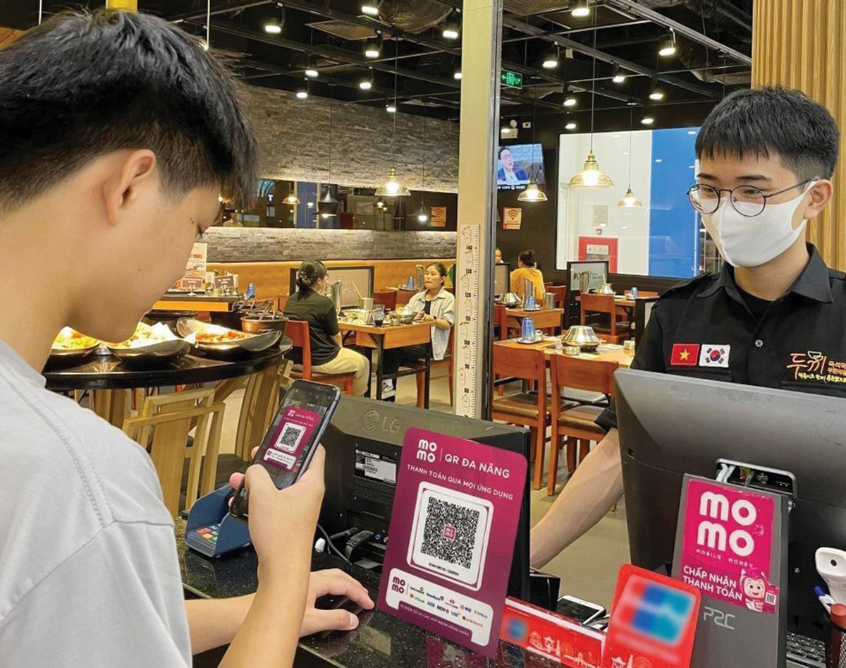 MoMo hướng đến phục vụ đa số người dân bình thường, hộ kinh doanh nhỏ, tiểu thương... MoMo hướng đến phục vụ đa số người dân bình thường, hộ kinh doanh nhỏ, tiểu thương...