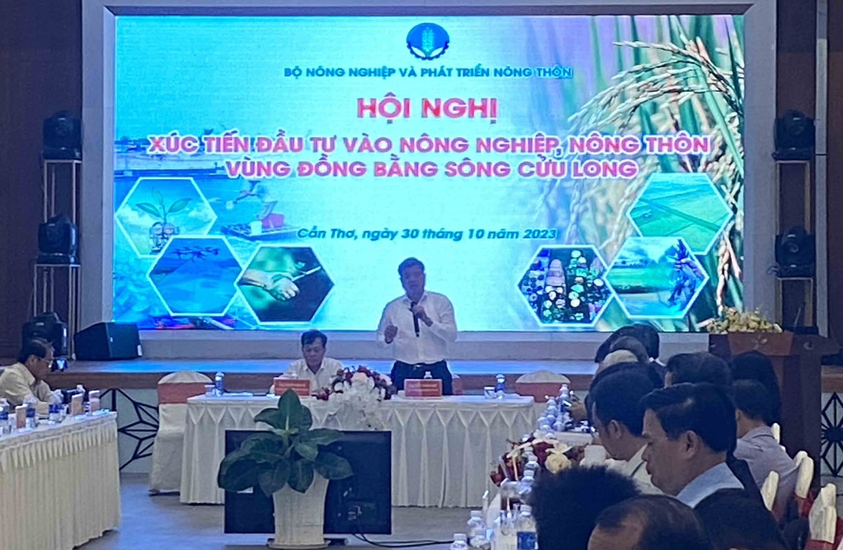 Thứ trưởng Bộ NNPTNT Trần Thanh Nam phát biểu chỉ đạo tại Hội nghị Xúc tiến đầu tư vào Nông nghiệp, nông thôn vùng ĐBSCL Thứ trưởng Bộ NNPTNT Trần Thanh Nam phát biểu chỉ đạo tại Hội nghị Xúc tiến đầu tư vào Nông nghiệp, nông thôn vùng ĐBSCL