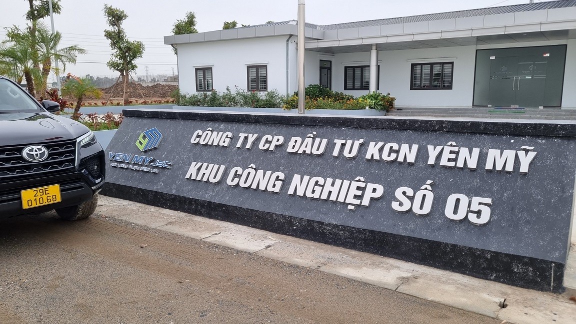 Khu công nghiệp số 5 đang hoàn thiện hạ tầng đón các nhà đầu tư thứ cấp. Ảnh: Quỳnh Nga. Khu công nghiệp số 5 đang hoàn thiện hạ tầng đón các nhà đầu tư thứ cấp. Ảnh: Quỳnh Nga.