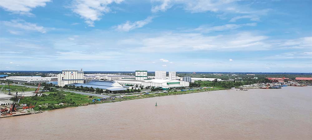 Vĩnh Long là nơi thích hợp để doanh nghiệp lựa chọn đặt nhà máy sản xuất chế biến nông sản, thực phẩm, trung tâm logistics... Trong ảnh: Khu công nghiệp Bình Minh tại tỉnh Vĩnh Long