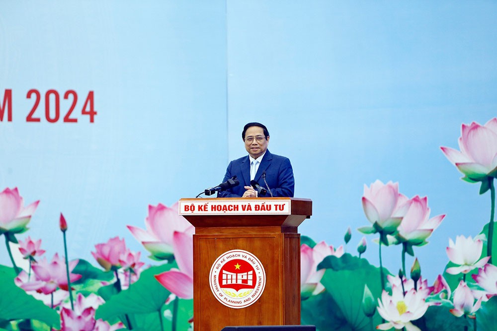 Thủ tướng đánh giá, năm 2023, Bộ, ngành Kế hoạch và Đầu tư đã hoàn thành xuất sắc một khối lượng lớn công việc khá toàn diện trên tất cả các lĩnh vực theo chức năng, nhiệm vụ, quyền hạn, phối hợp chặt chẽ, hiệu quả với các cấp, các ngành, các cơ quan, đơn vị, các đối tác quốc tế có liên liên quan.