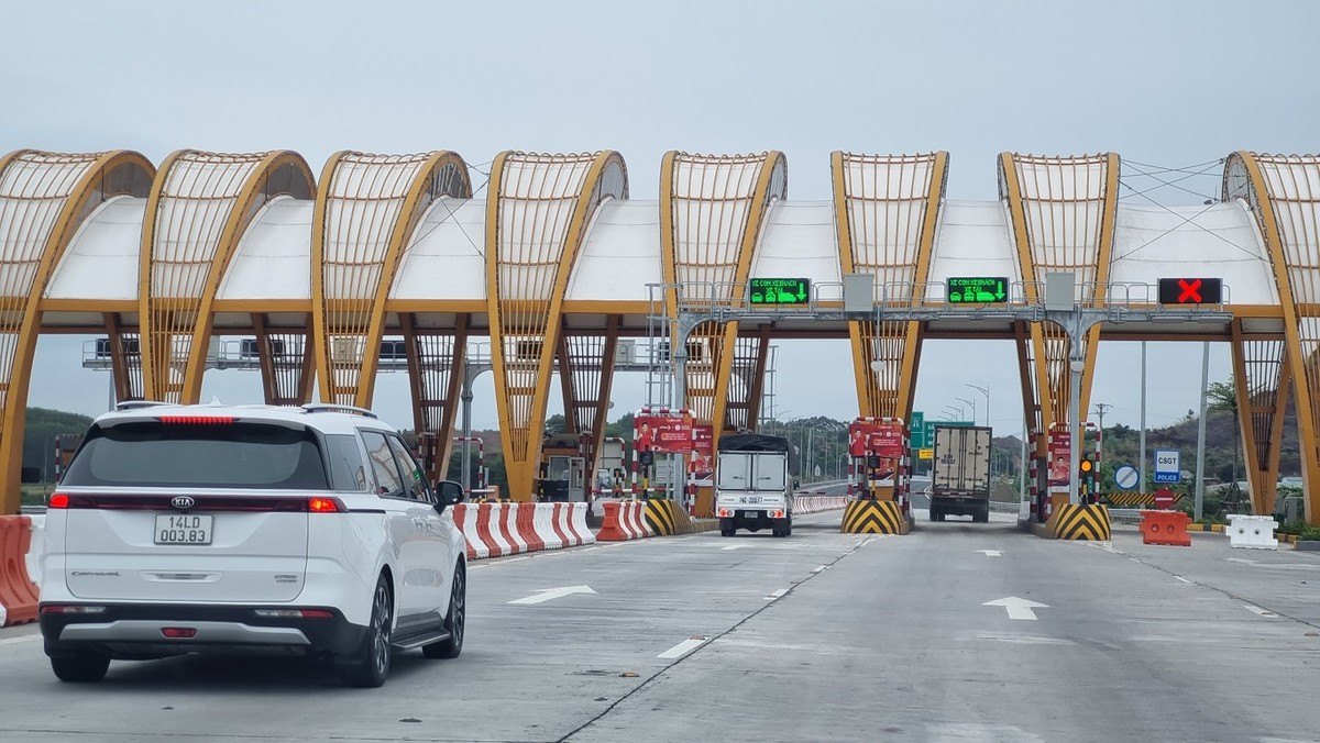 Trạm thu phí Tiên Yên. Ảnh: Quỳnh Nga