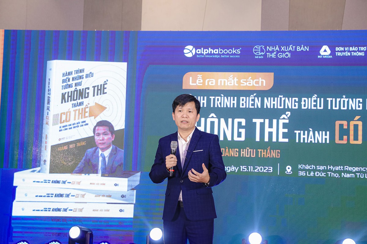 Tác giả, doanh nhân Hoàng Hữu Thắng chia sẻ tại buổi lễ ra mắt cuốn sách “Hành trình biến những điều tưởng như không thể thành có thể”