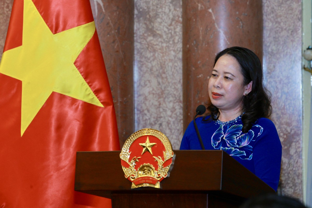 Quyền Chủ tịch nước Võ Thị Ánh Xuân phát biểu tại Cuộc gặp với Hội Doanh nhân trẻ Việt Nam nhân Tháng Thanh niên . Ảnh: Chí Cường