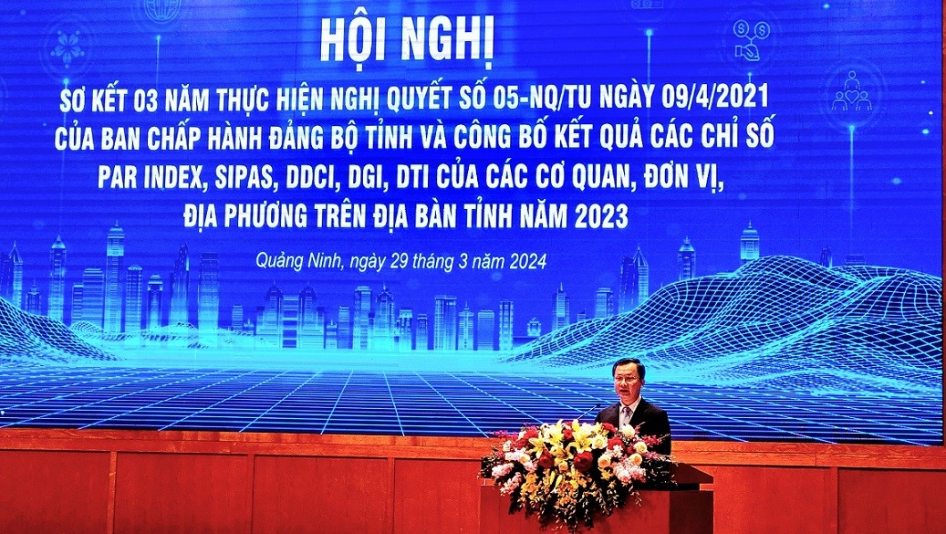 Ông Cao Tường Huy, Chủ tịch UBND tỉnh Quảng Ninh phát biểu khai mạc.