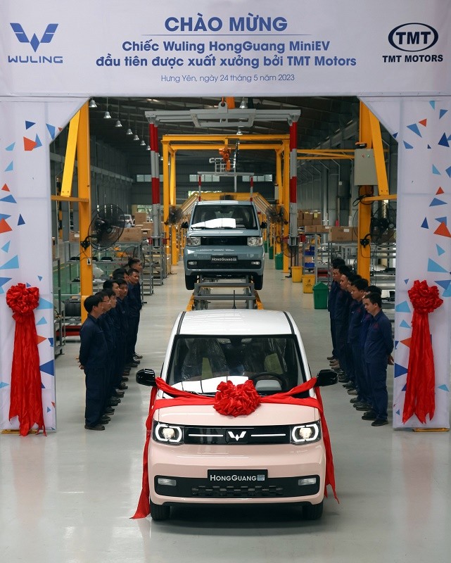 Từ sản xuất lắp ráp xe tải, TMT Motor gây bất ngờ khi tung ra xe điện mini Wuling.
