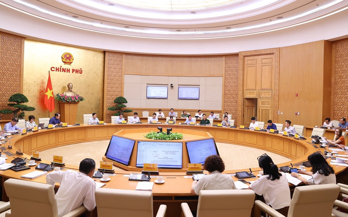 Cơ quan soạn thảo đã giải trình, tiếp thu nhiều ý kiến tại cuộc họp để hoàn thiện dự thảo nghị định. Ảnh: VGP