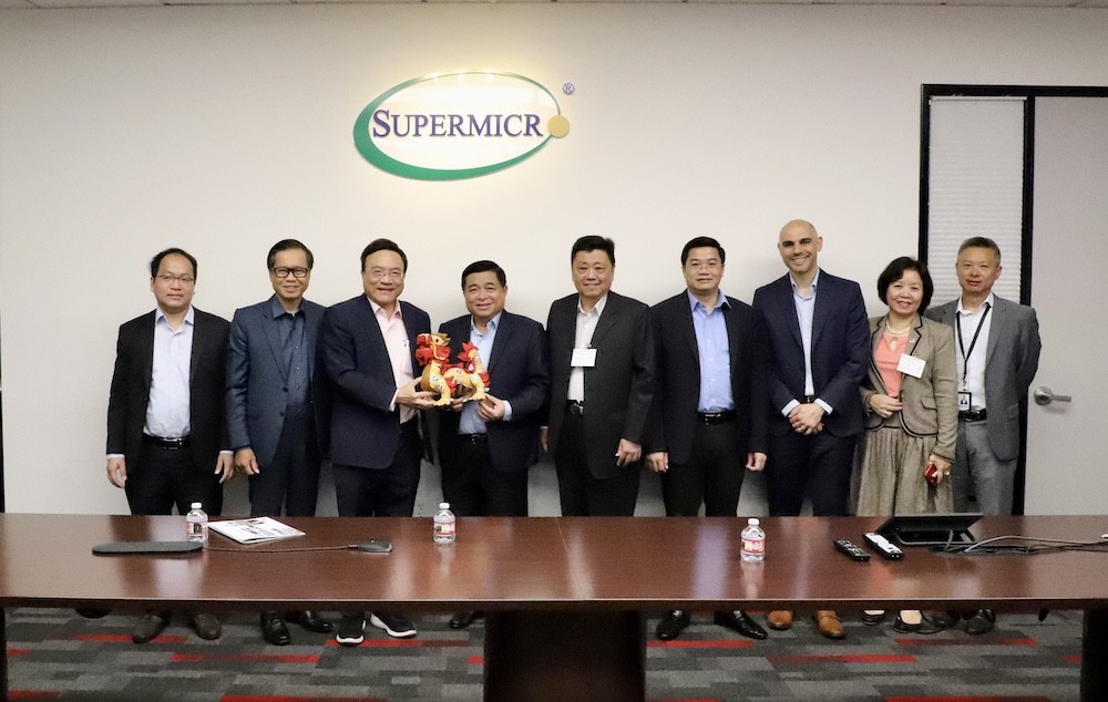 Bộ trưởng Bộ Kế hoạch và Đầu tư Nguyễn Chí Dũng đã làm việc với Tập đoàn Super Micro Computer. (Ảnh: MPI)