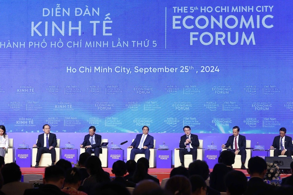 Đây là lần đầu tiên Diễn đàn kinh tế TP.HCM thiết kế phiên đối thoại chính sách với Thủ tướng Chính phủ. Ảnh: Lê Toàn