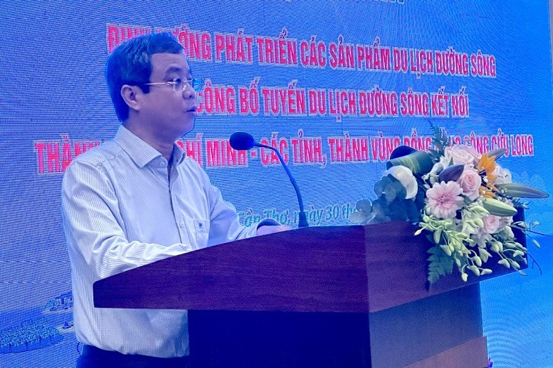 Phó Cục trưởng Cục Du lịch Quốc gia Việt Nam Nguyễn Lê Phúc đề nghị nghiên cứu làm mới các chương trình du lịch đường sông theo hướng nâng cao chất lượng và tăng cường trải nghiệm