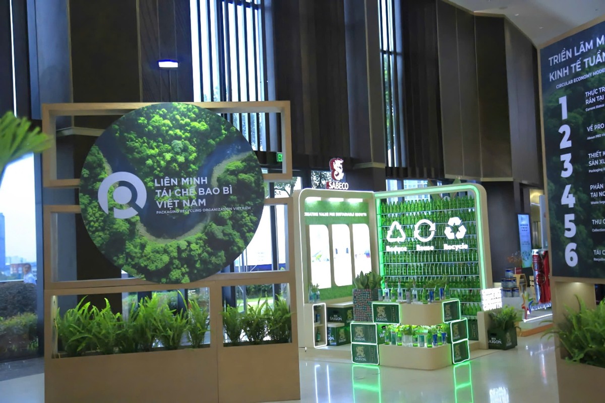 Sabeco tham gia Triển lãm Mô hình kinh tế tuần hoàn cùng nhiều doanh nghiệp thành viên khác của PRO Vietnam vào ngày 14/10