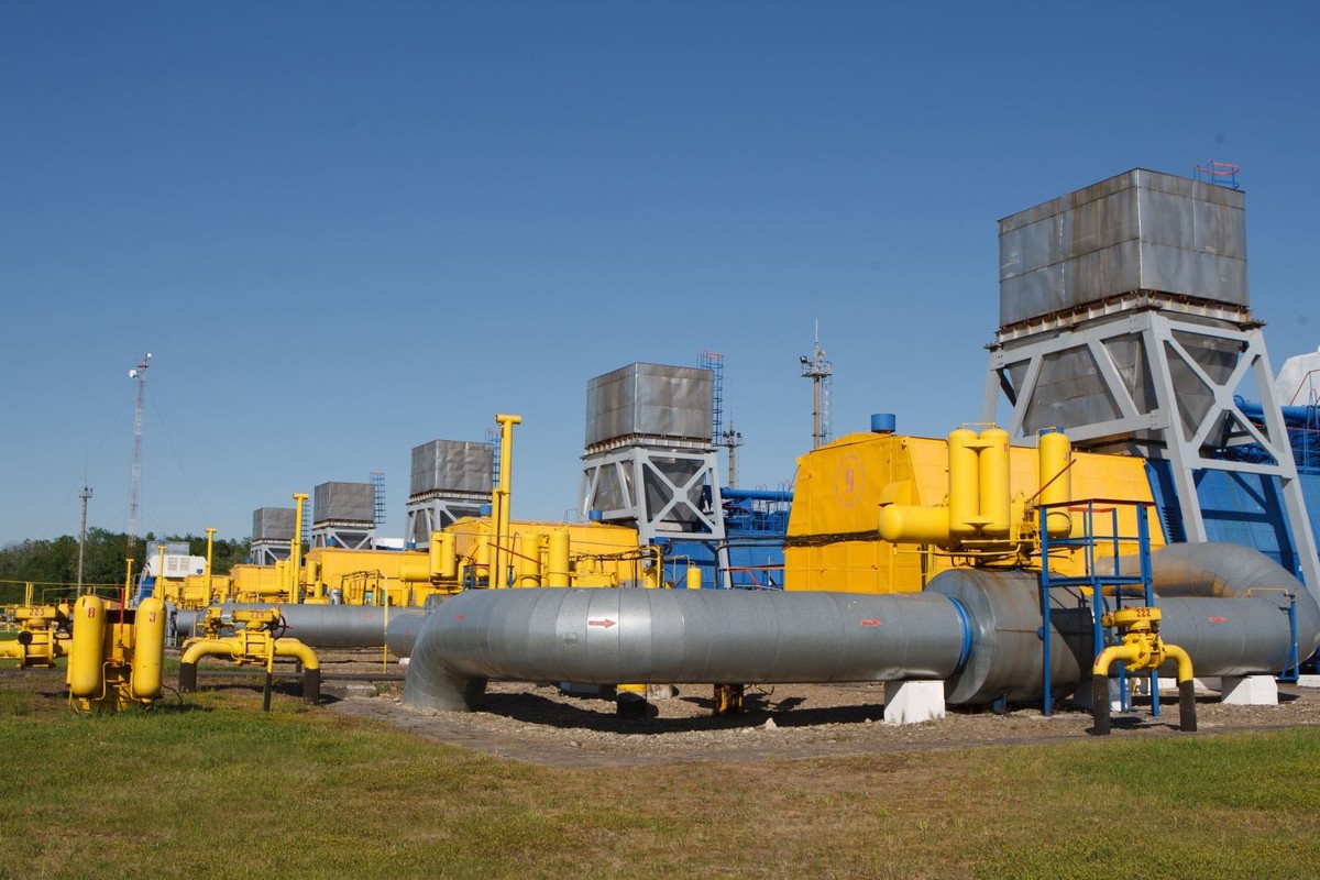 Đường ống dẫn khí đốt tại cơ sở dự trữ khí đốt Bilche-Volytsko-Uherske ở gần làng Bilche, khu vực Lviv, Ukraine. Ảnh: AFP/ TTXVN