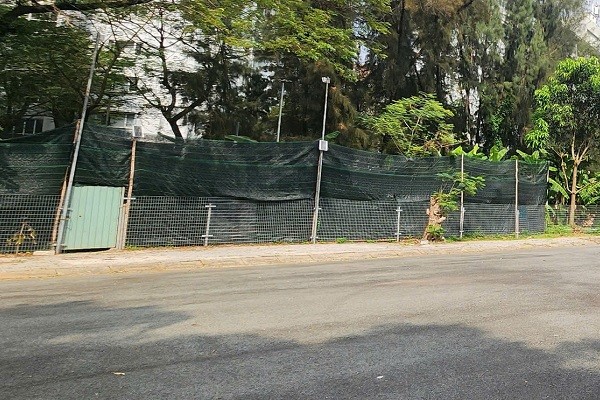 Công trình vi phạm được được xây dựng trên khu đất quy hoạch làm trường mẫu giáo (giáo dục) và chưa được cấp phép.