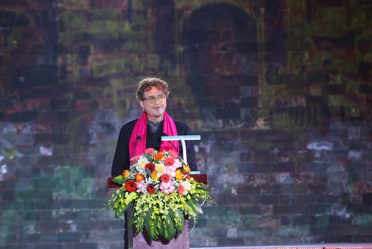 Ông Saad al-Qaddumi, Chủ tịch Hội đồng Thủ công Thế giới phát biểu tại buổi Lễ.