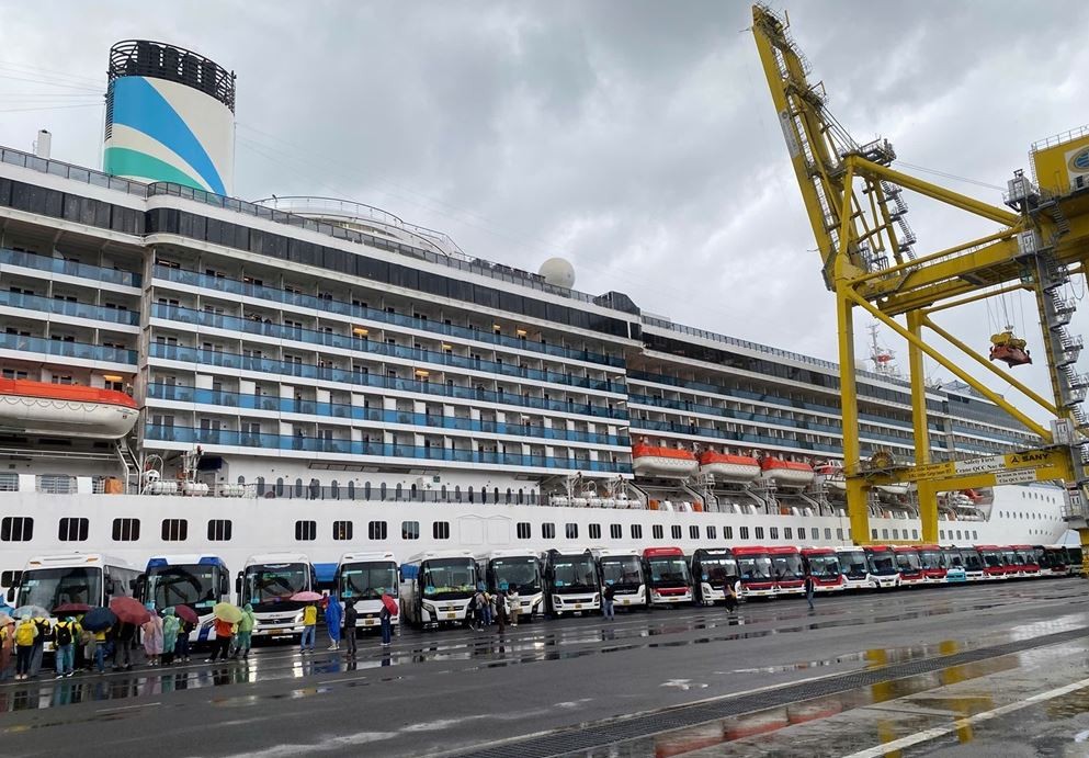 Tàu Adora Cruise đưa hơn 2.400 khách quốc tế đến du lịch Đà Nẵng.