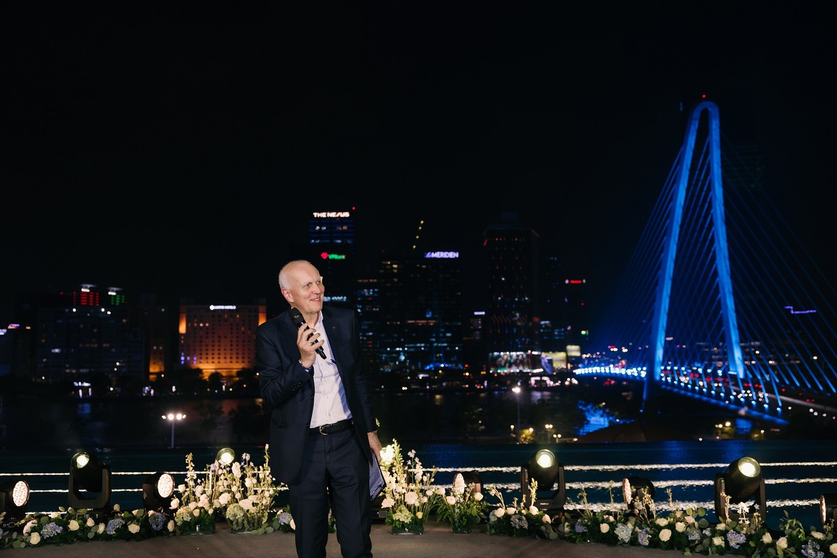 Ông Jens Holger Wohlthat – Chủ tịch HĐQT PVI Holdings phát biểu, nhấn mạnh cam kết tiếp tục đồng hành và hỗ trợ PVI AM trên chặng đường phát triển sắp tới