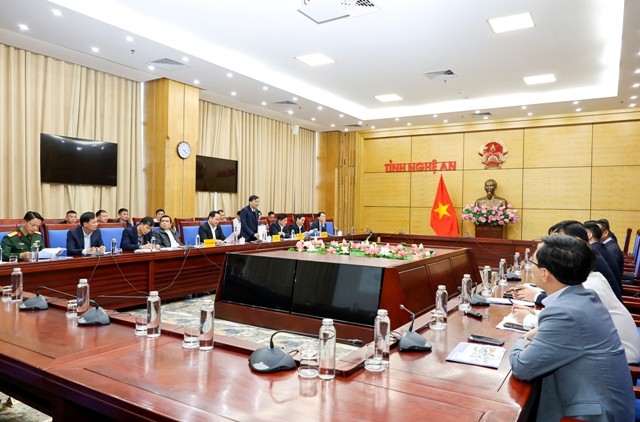 UBND tỉnh Nghệ An đã có buổi làm việc với Đoàn công tác của Tổng Công ty Cảng Hàng không Việt Nam vào ngày 27/2