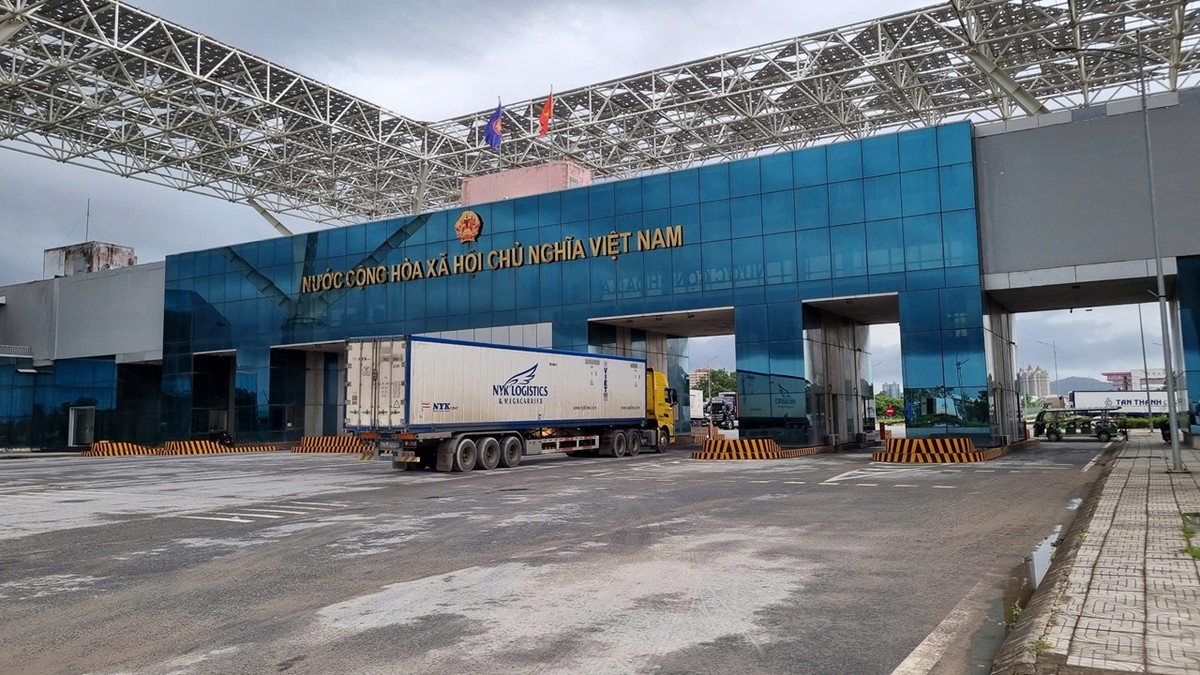 Hoạt động xuất nhập khẩu tại Cửa khẩu Bắc Luân II.