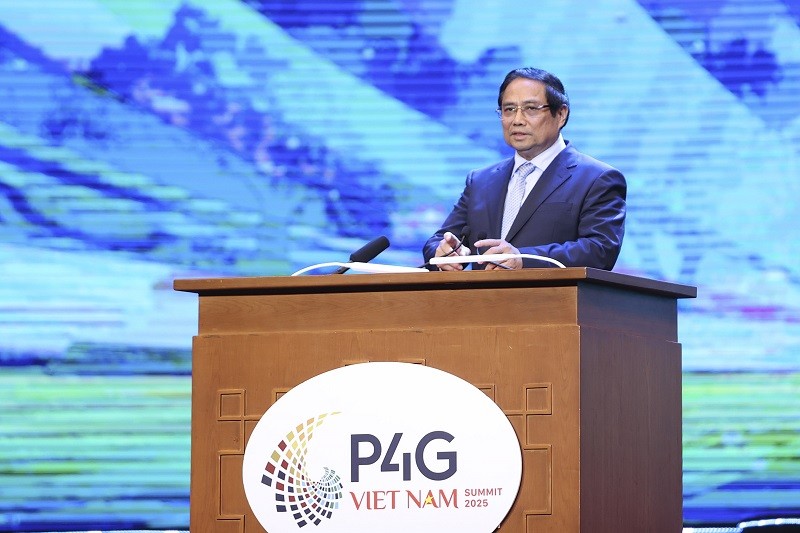 Thủ tướng Phạm Minh Chính nhấn mạnh việc đề cao nguyên tắc bình đẳng, công bằng, trách nhiệm trong chuyển đổi xanh là yếu tố then chốt và động lực đột phá để thúc đẩy tăng trưởng nhanh, xanh và phát triển bền vững