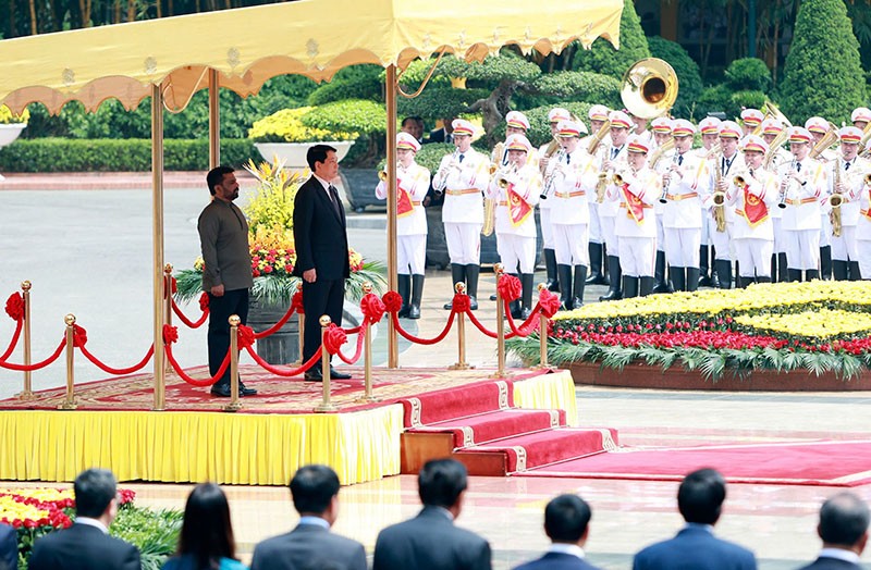 Chủ tịch nước Lương Cường chủ trì lễ đón chính thức Tổng thống Sri Lanka Anura Kumara Dissanayaka sáng 5/5.