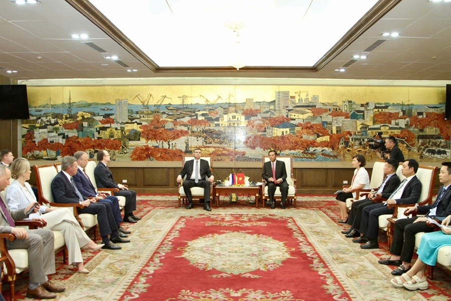 Thúc đẩy hợp tác kinh tế, đầu tư và văn hóa giữa thành phố Hải Phòng và tỉnh Vladimir, Liên bang Nga.