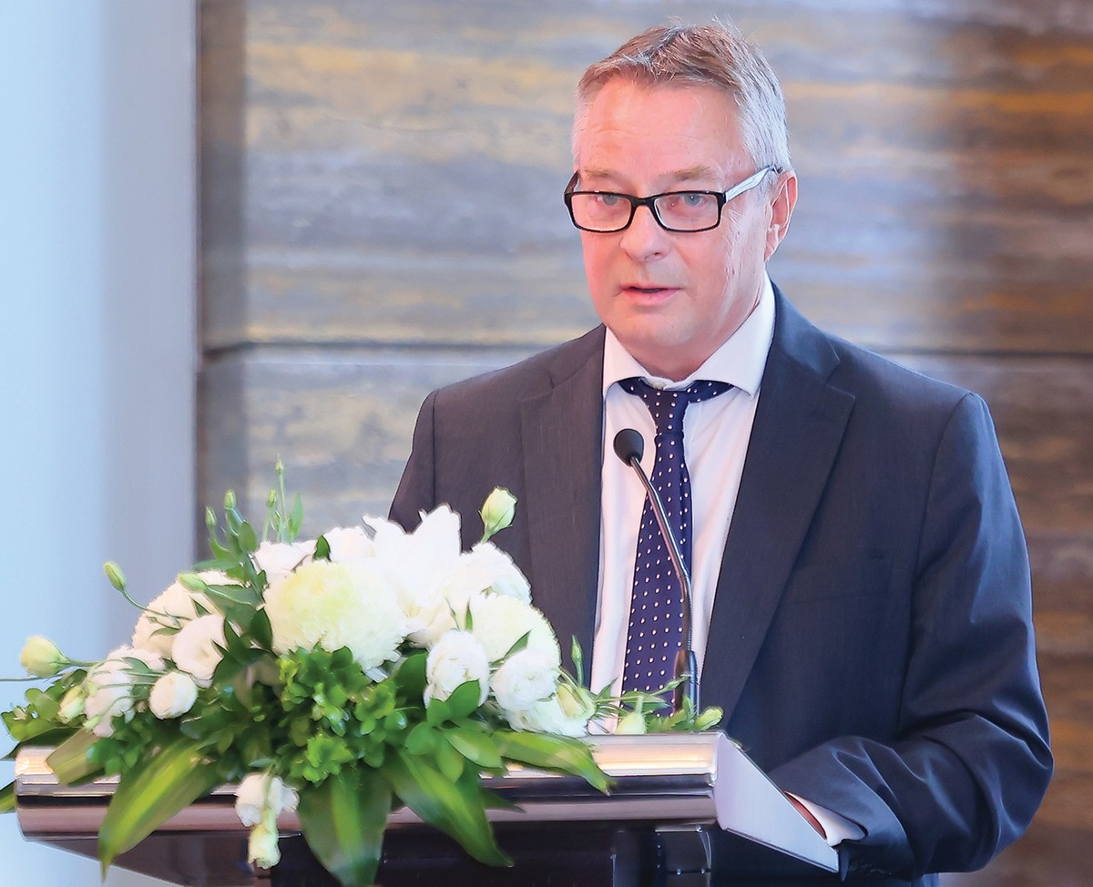 Ông Mike Suffield, Giám đốc Chính sách &amp; Nghiên cứu Chuyên sâu của ACCA toàn cầu