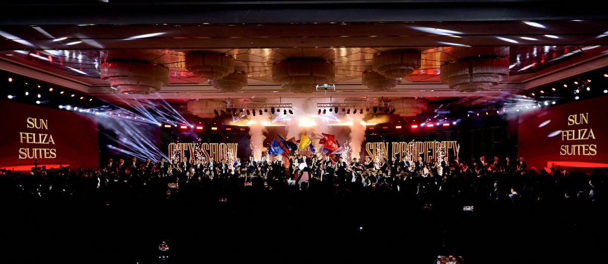 Các đơn vị phân phối hàng đầu bùng nổ trong màn chào sân của Sun Feliza Suites (Ảnh: Ánh Dương)