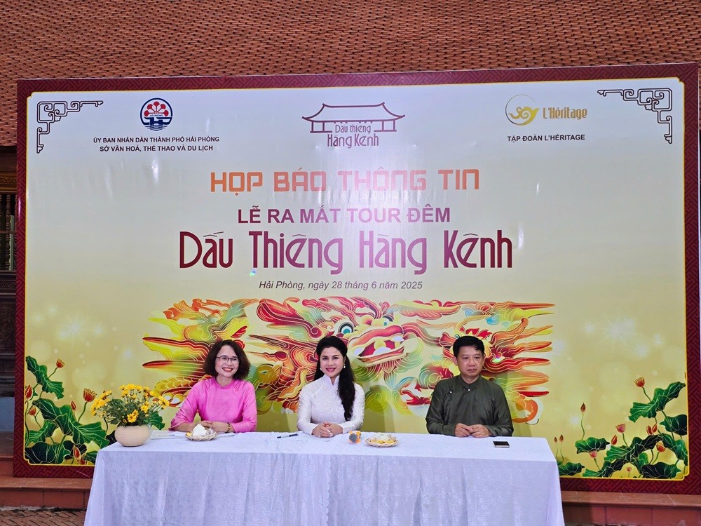 Họp báo thông tin về tour đêm “Dấu thiêng Hàng Kênh”