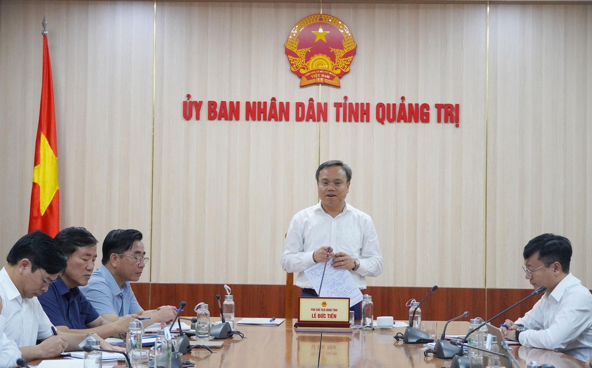 Phó chủ tịch UBND tỉnh Quảng Trị Lê Đức Tiến phát biểu chỉ đạo tại cuộc họp Phó chủ tịch UBND tỉnh Quảng Trị Lê Đức Tiến phát biểu chỉ đạo tại cuộc họp