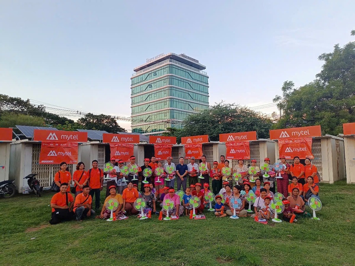 Mytel tặng nhà cho người dân tâm chấn động đất