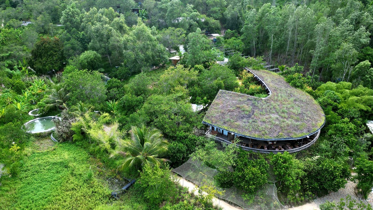 Một góc Khu du lịch Làng Nhỏ.