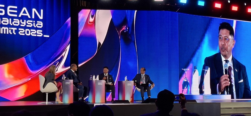 Các bộ trưởng ASEAN thảo luận tại Hội nghị. Ảnh: Bùi Hoàn-PV TTXVN tại Malaysia Các bộ trưởng ASEAN thảo luận tại Hội nghị. Ảnh: Bùi Hoàn-PV TTXVN tại Malaysia