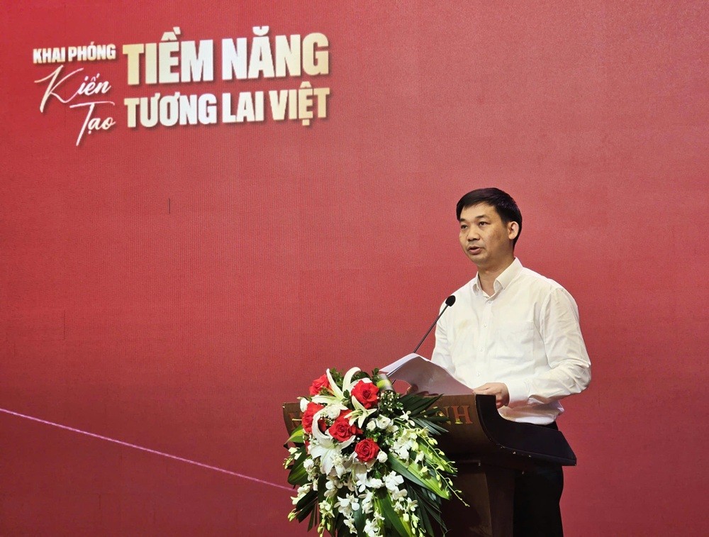 Ông Nguyễn Văn Công, Phó chủ tịch UBND tỉnh Quảng Ninh phát biểu tại diễn đàn. Ảnh: Thanh Sơn