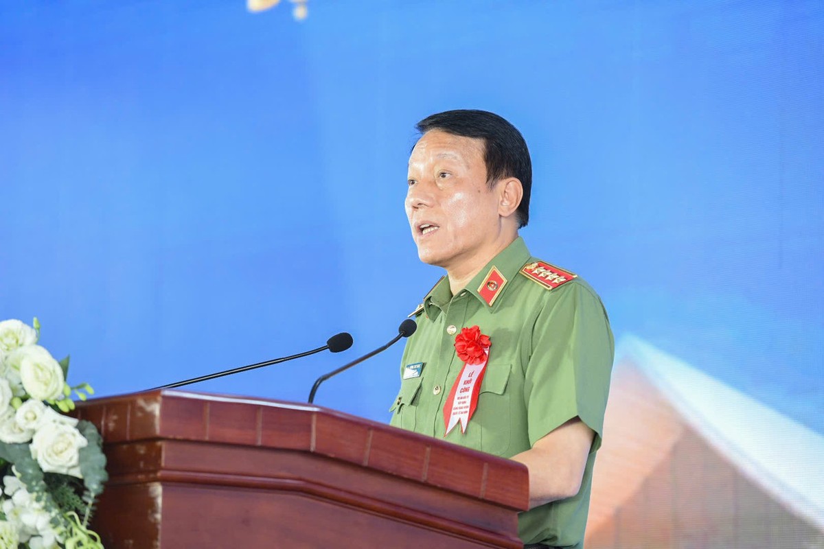 Đại tướng Lương Tam Quang, Bộ trưởng Bộ Công an phát biểu tại buổi lễ. Đại tướng Lương Tam Quang, Bộ trưởng Bộ Công an phát biểu tại buổi lễ.