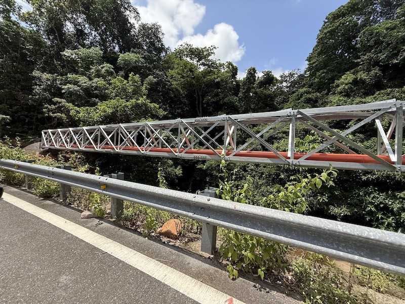 Cầu cho cáp điện để bảo vệ hệ sinh thái đa dạng của Vườn quốc gia Côn Đảo.