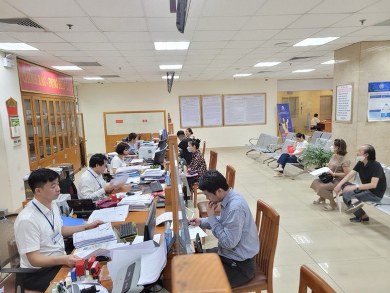 Tập trung tháo gỡ khó khăn trong thực hiện thủ tục hành chính, chuyển đổi số giai đoạn đầu vận hành mô hình chính quyền địa phương 2 cấp.