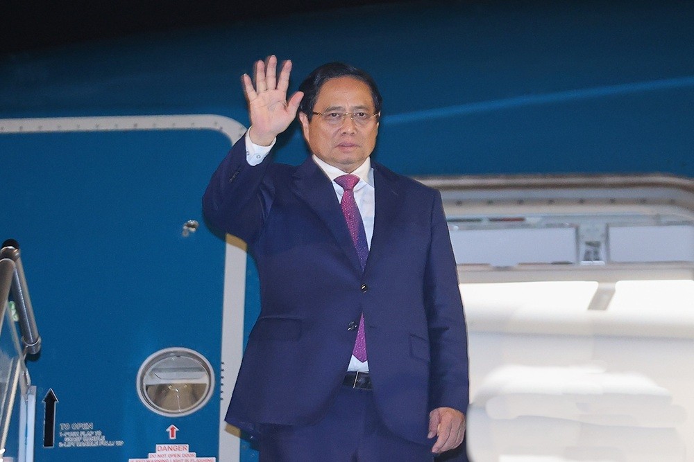 Tối 30/8, Thủ tướng Chính phủ Phạm Minh Chính cùng Đoàn đại biểu Việt Nam rời Thủ đô Hà Nội lên đường dự Hội nghị Thượng đỉnh Tổ chức Hợp tác Thượng Hải (SCO) năm 2025 và làm việc tại Trung Quốc từ ngày 31/8 đến 1/9 theo lời mời của Chính phủ nước Cộng hòa Nhân dân Trung Hoa. Ảnh: Nhật Bắc.