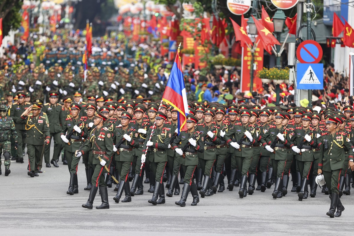 Lực lượng quân đội Lào.