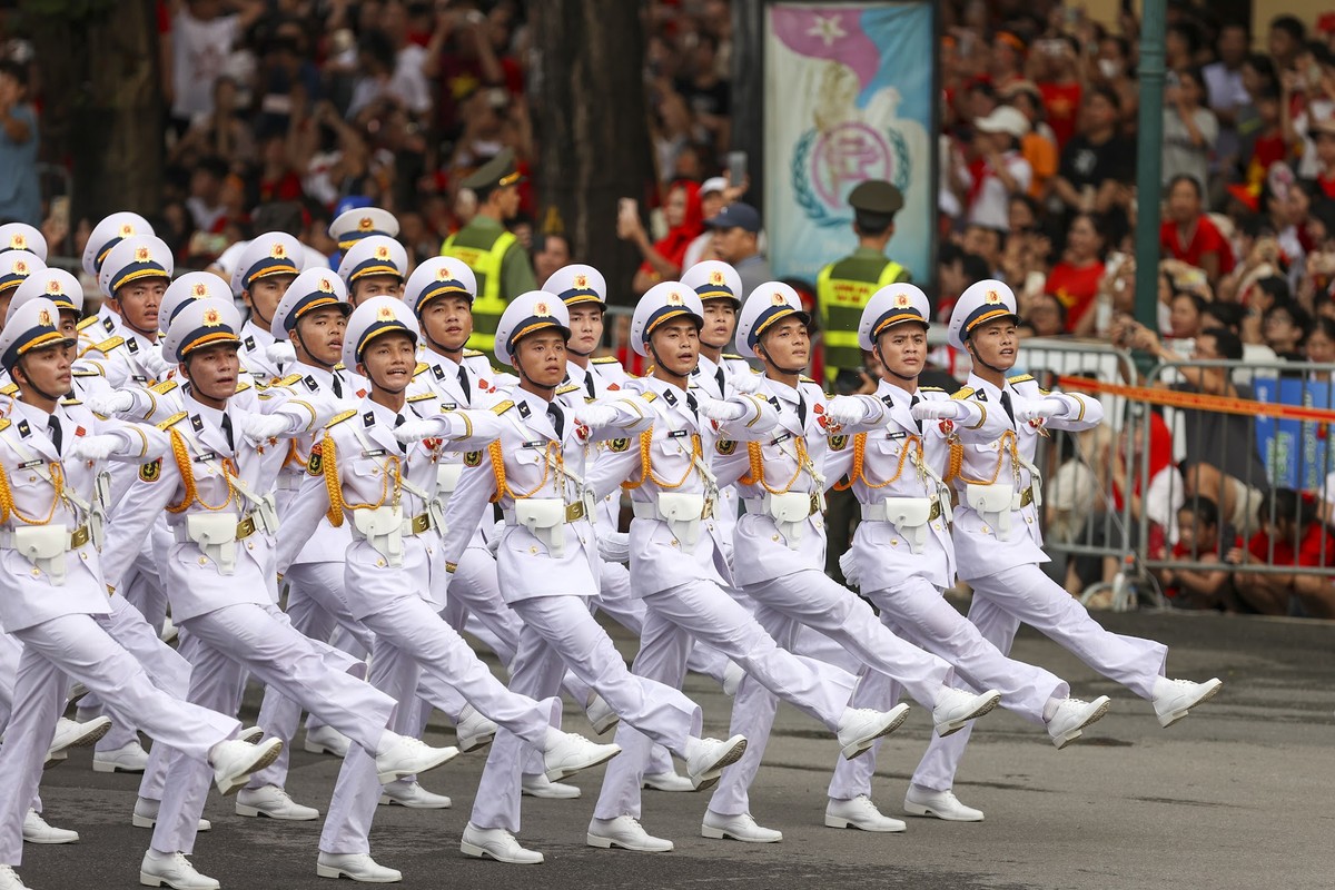 Khối Quân chủng Hải quân.