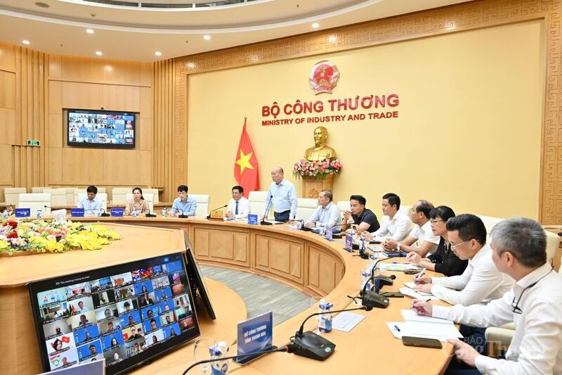 Hội nghị giao ban xúc tiến thương mại với hệ thống Thương vụ Việt Nam ở nước ngoài tháng 8 /2025.