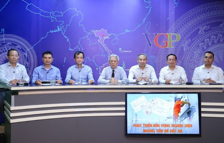 Các chuyên gia, nhà quản lý tại Tọa đàm - Ảnh: VGP/Nhật Bắc Các chuyên gia, nhà quản lý tại Tọa đàm - Ảnh: VGP/Nhật Bắc