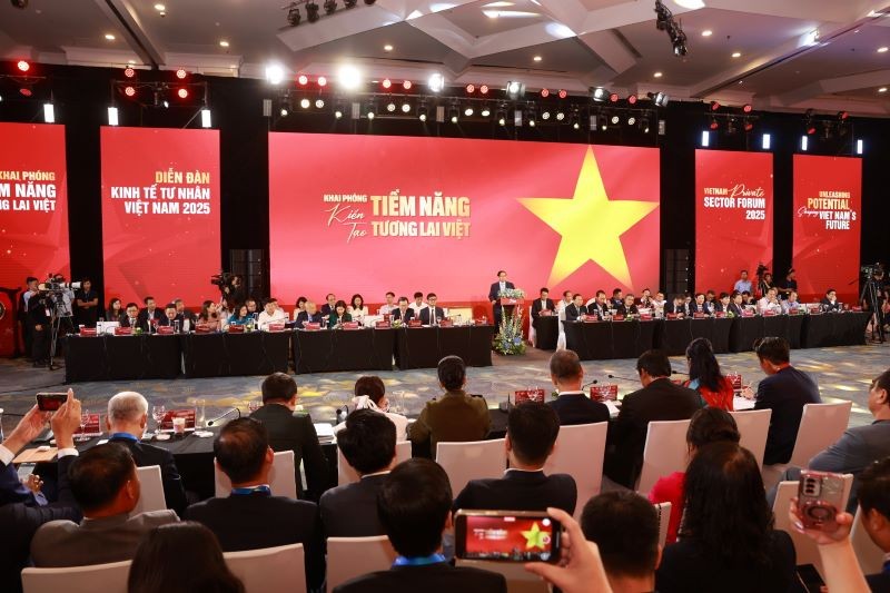 Thủ tướng Chính phủ Phạm Minh Chính phát biểu tại Phiên cấp cao VPSF 2025. Ảnh: Chí Cường Thủ tướng Chính phủ Phạm Minh Chính phát biểu tại Phiên cấp cao VPSF 2025. Ảnh: Chí Cường