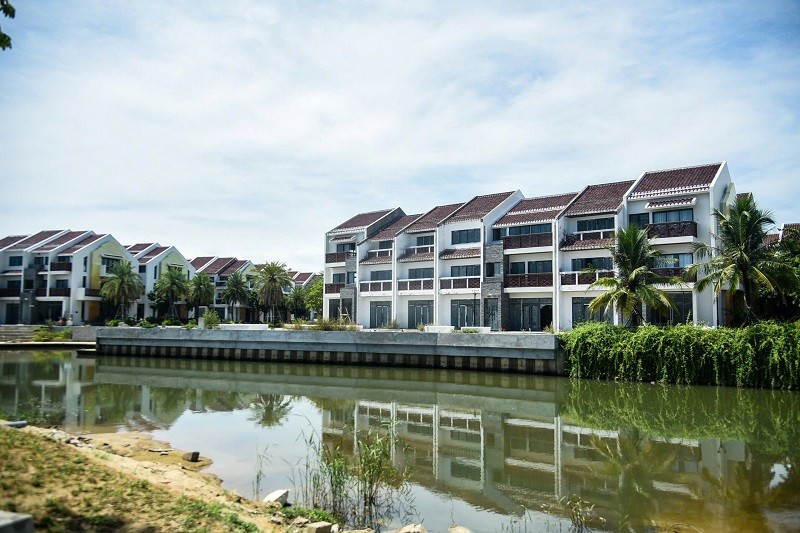 Dự án Khu du lịch sinh thái Cồn Bắp có diện tích 25 ha do Công ty TNHH Du lịch sinh thái Cồn Bắp làm chủ đầu tư.