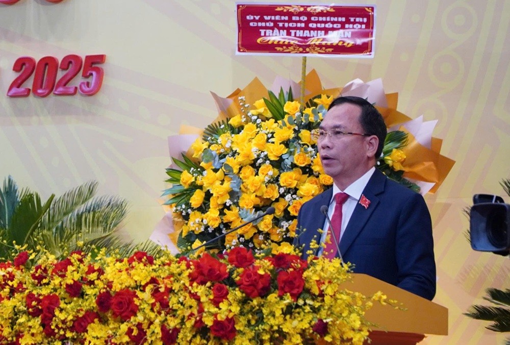 Giám đốc Sở Khoa học Công nghệ TP.Đà Nẵng, ông Nguyễn Thanh Hồng phát biểu tham luận Đại hội đại biểu lần thứ I Đảng bộ thành phố Đà Nẵng.