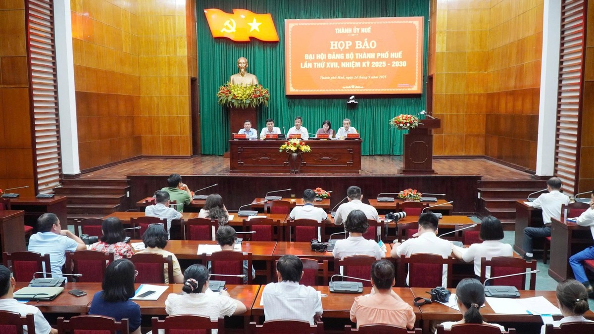 Họp báo về Đại hội đại biểu Đảng bộ thành phố Huế lần thứ XVII, nhiệm kỳ 2025 - 2030.